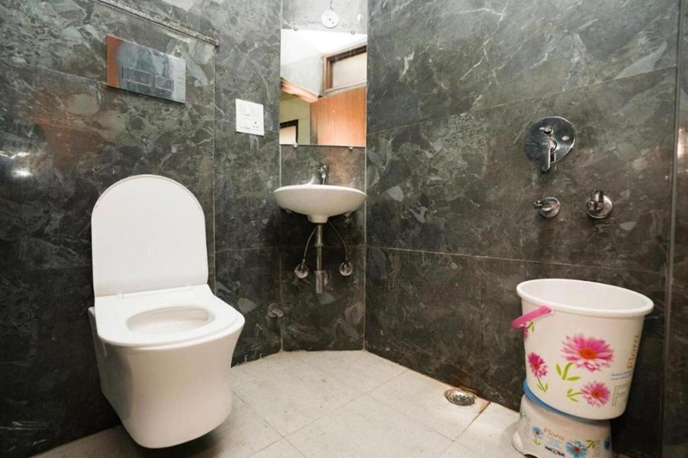 Diamond 10 Mints Walking From Nizamuddin Railway Station 3* New Delhi