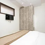 Hotel Diamond Stay 10 Mints Walking From Nizamuddin Railway Station