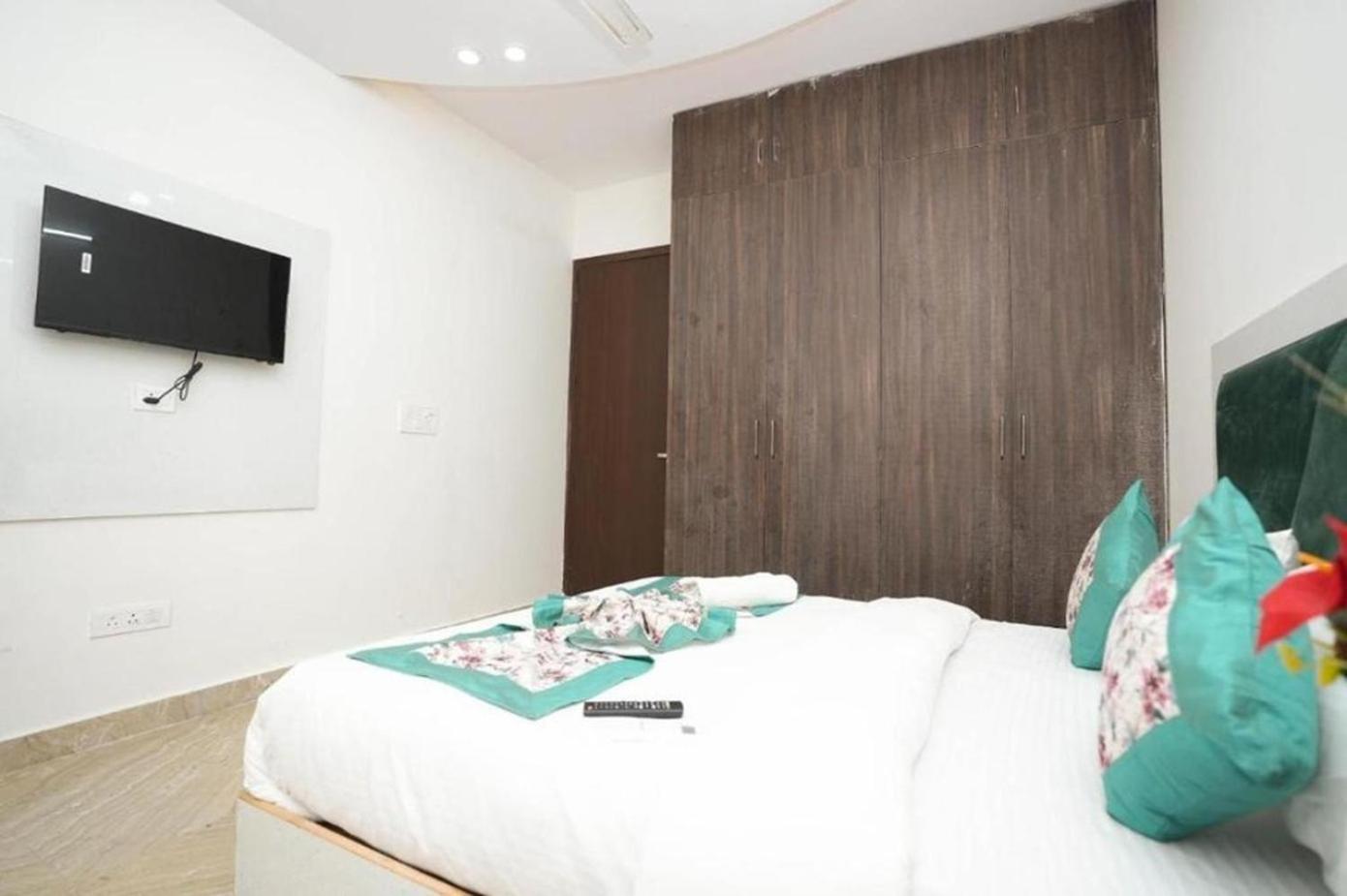 Diamond 10 Mints Walking From Nizamuddin Railway Station Hotel 3*